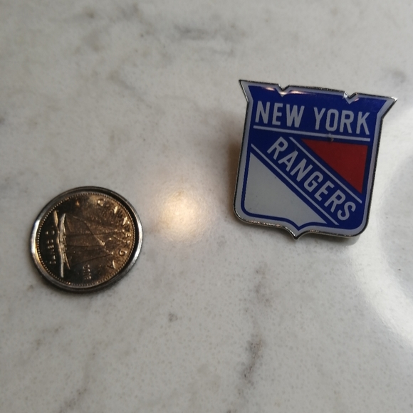 Vintage pin : New York Rangers - Picture 2 of 2